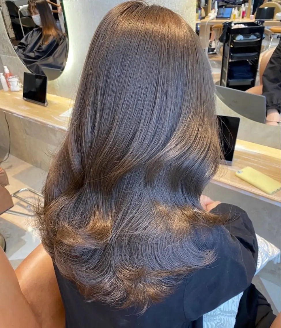 ロング ヘアカラー 三井 千里のヘアスタイル