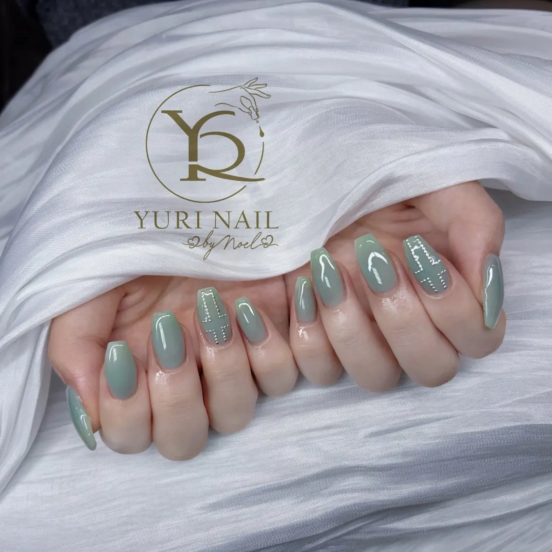 ネイル ハンドネイル フットネイル ハンドケア YURI Nail NARITAのネイルデザイン