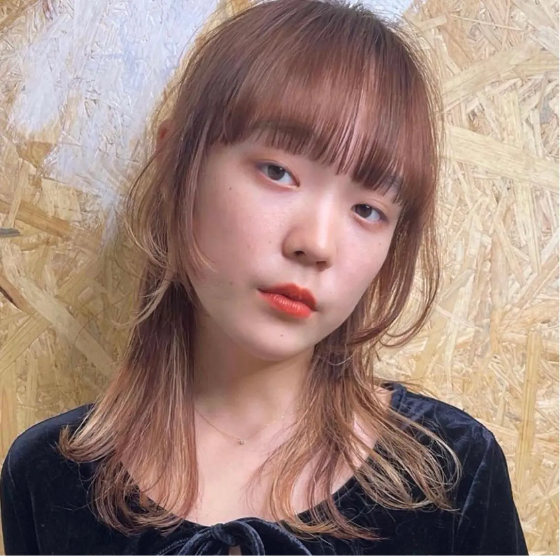 ミディアム カラー ベージュカラー ハイライトカラー ハイライト レイヤーカット ウルフカット カット トリートメント ブリーチ😼 ボブ✍️レイヤーのヘアスタイル