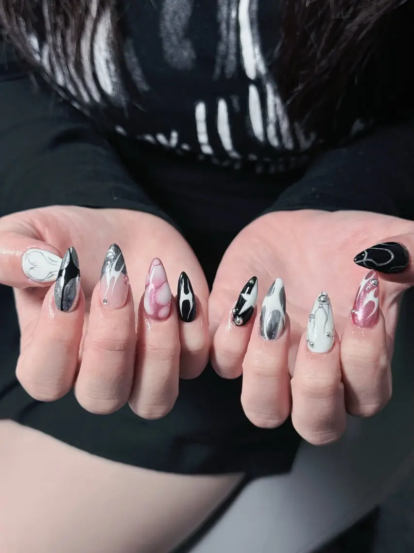 ネイル アートネイル ニュアンスネイル シンプルネイル Emi🌸Belle Nail Salonのネイルデザイン