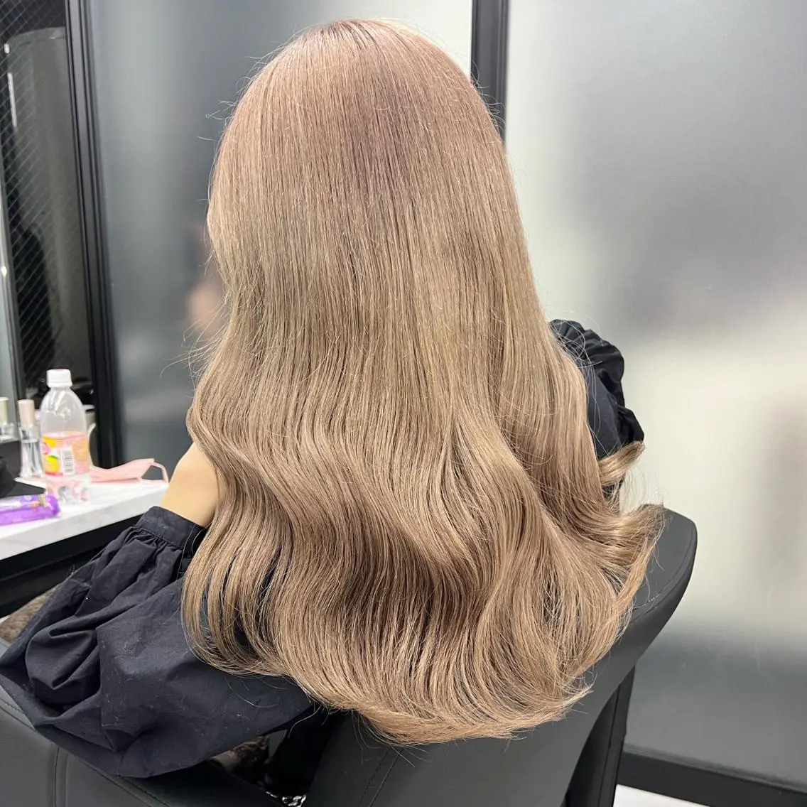 セミロング カラー シールエクステ ハイトーンカラー エクステ シールエクステ特化 ハイトーン、NANAのヘアスタイル