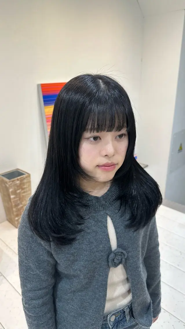 ロング カラー 黒髪 ブリーチ ブルーカラー ブルーブラック 透明感カラー ブリーチ/ハイトーン ⚗️HARUKAのヘアスタイル