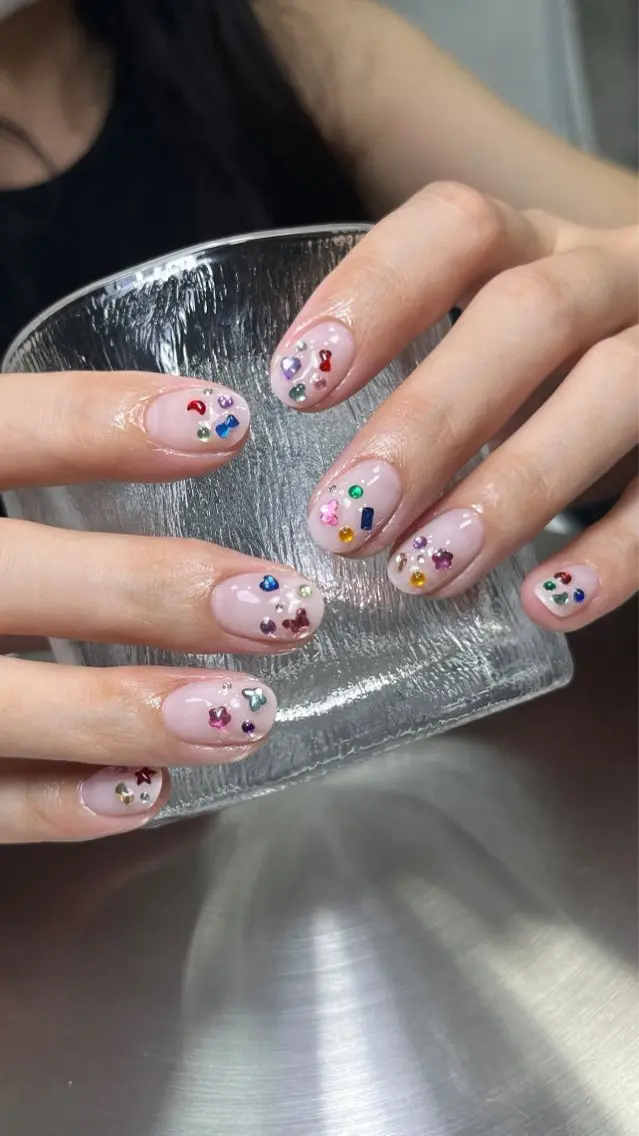 ネイル チークネイル ドット フレンチネイル グラデーション 韓国ネイル ハンドネイル Minette nailrinrinのネイルデザイン