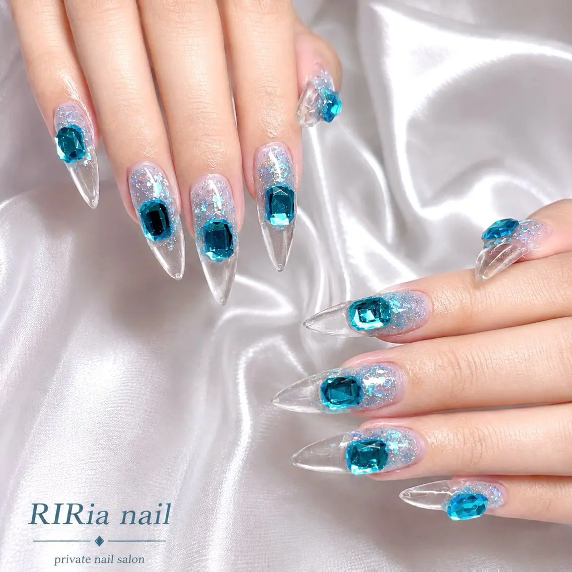 ネイル ブルー クリアネイル ラメ(グリッター) ワンホンネイル ハンドネイル 🎀RIRia nail🎀のネイルデザイン