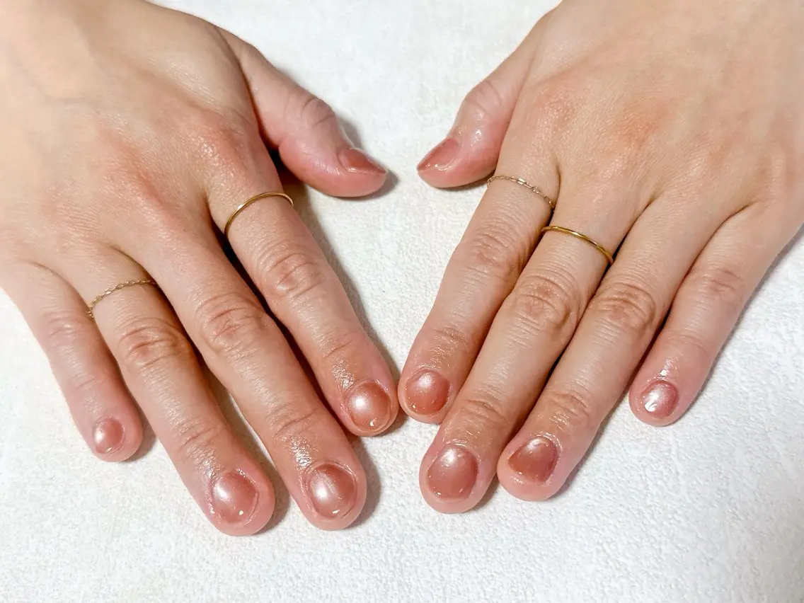 ネイル オーロラネイル フットネイル フレンチネイル ジェルネイル マグネットネイル ハンドネイル mogunail &blowのネイルデザイン