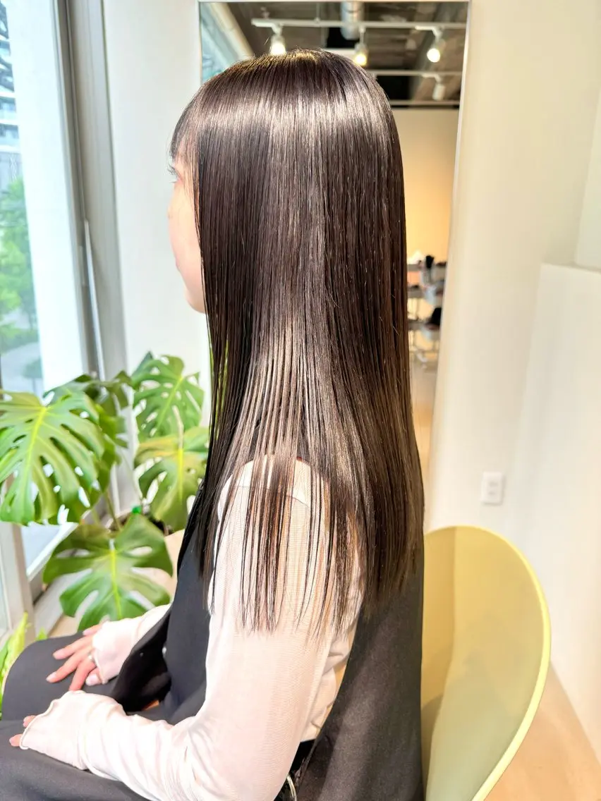 ロング カラー アディクシーカラー アッシュ ベージュカラー グレージュ オリーブカラー 髪質改善マスター 長尾勇弥/梅田中津のヘアスタイル