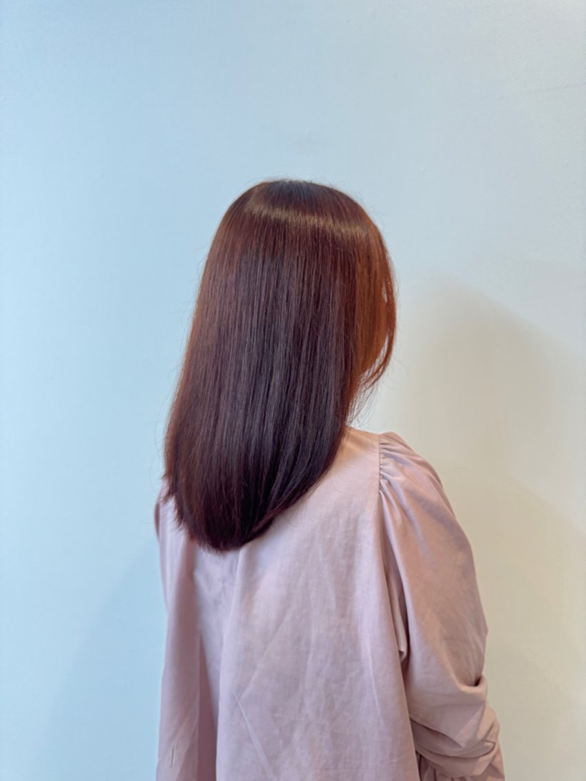 カラー 藤野 菜々美のヘアスタイル