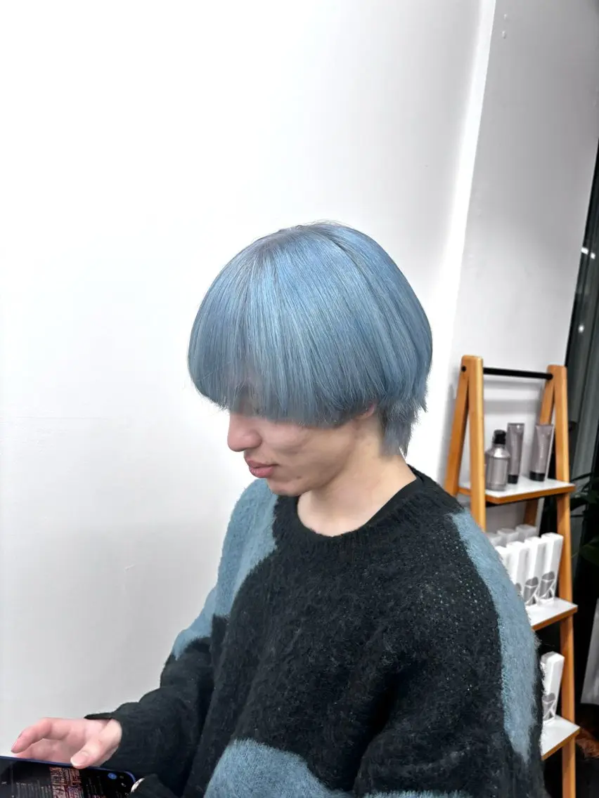 メンズ メンズハイトーン ヘアカラー 楢本 莉子のヘアスタイル
