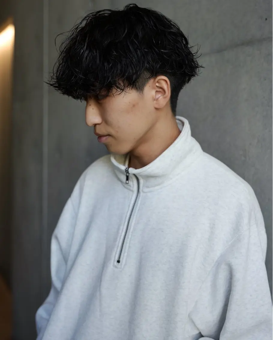 ショート パーマ メンズ カット パーマ スパイキーショート パーマ　具志堅　太志のヘアスタイル