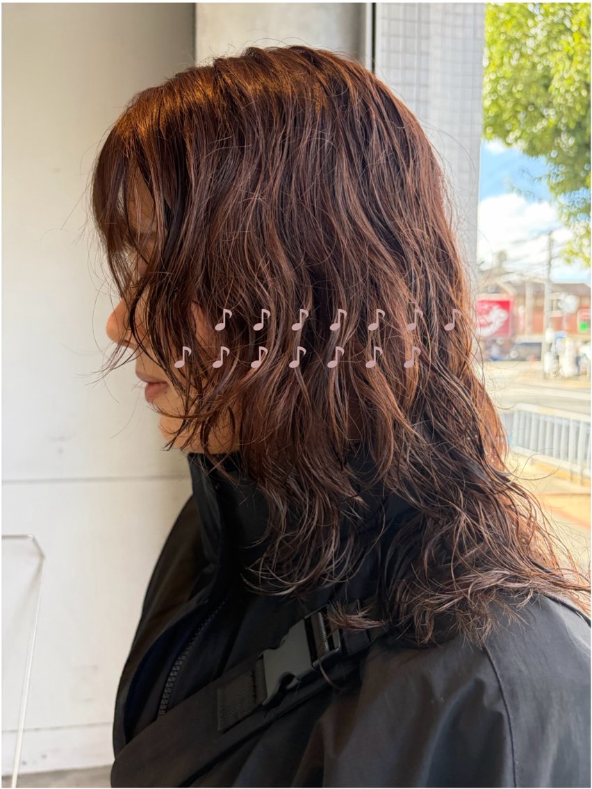 セミロング ヘアカラー ユウヒ <レイヤー·パーマ>のヘアスタイル