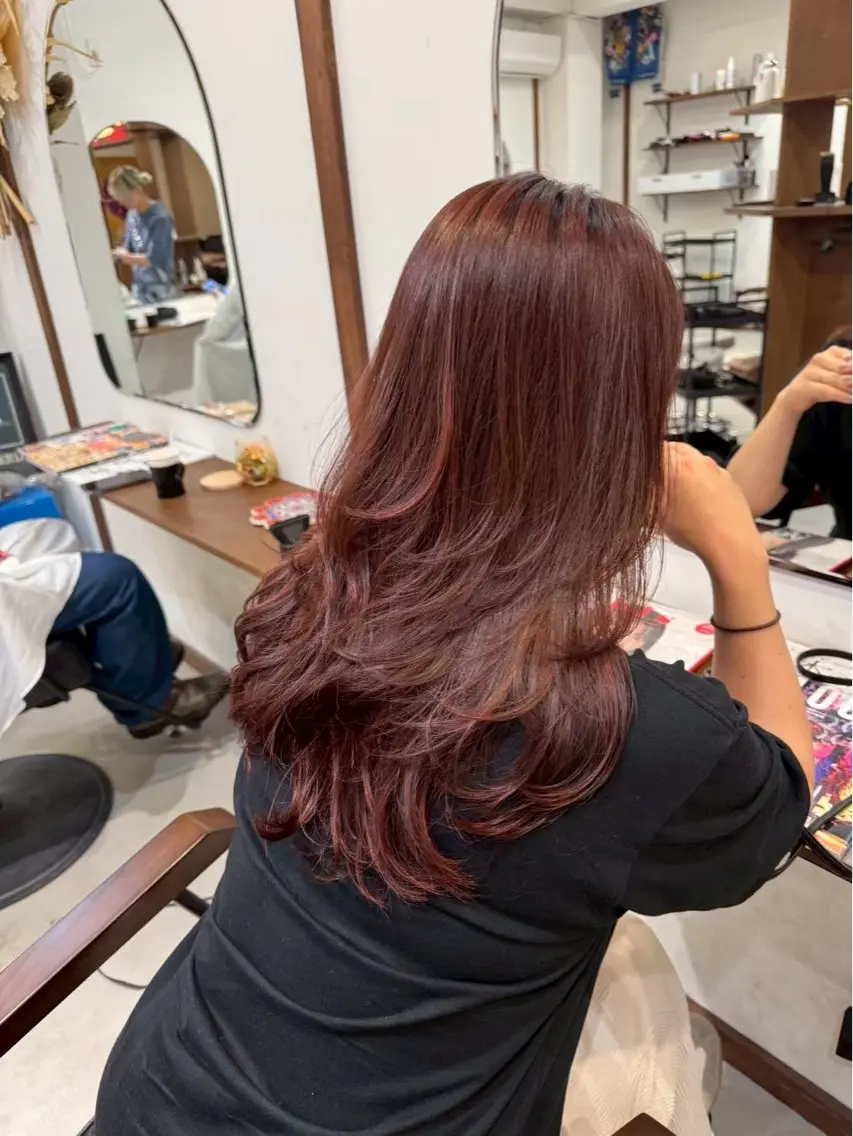 カラー ROUIS honokaのヘアスタイル