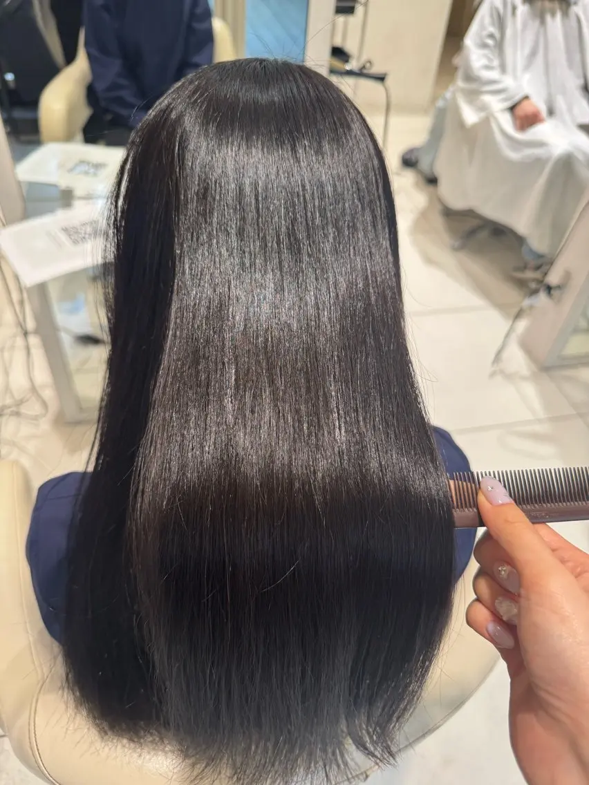 ロング カット ヘアカラー 縮毛矯正 松下 紗季のヘアスタイル