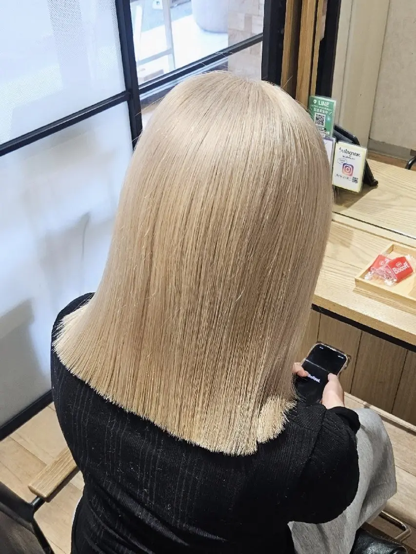 ケアブリーチ2回+カラー+髪質改善トリートメントの写真