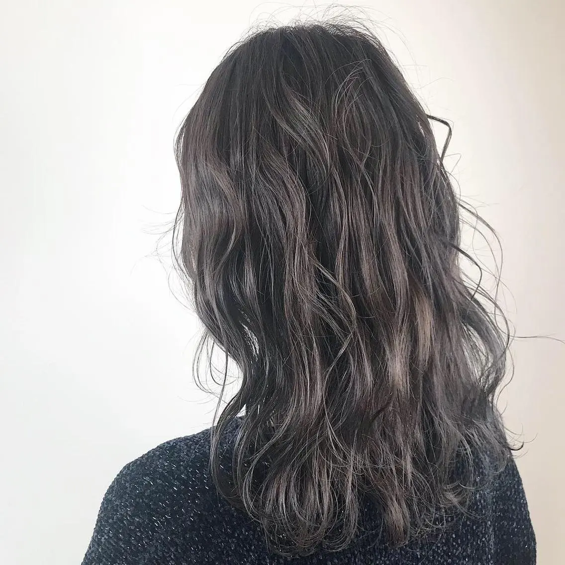 カラー デザインカラー Lienのヘアスタイル
