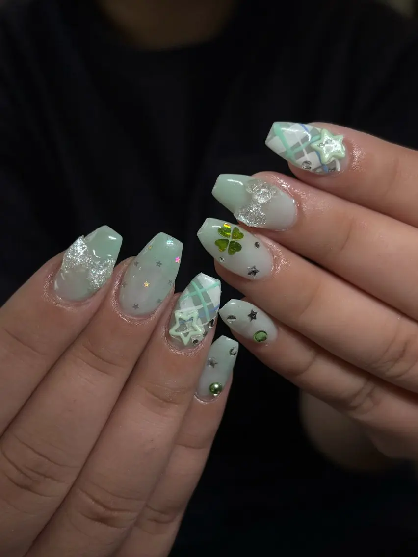 ネイル ハンドネイル Nailist Rinaのネイルデザイン