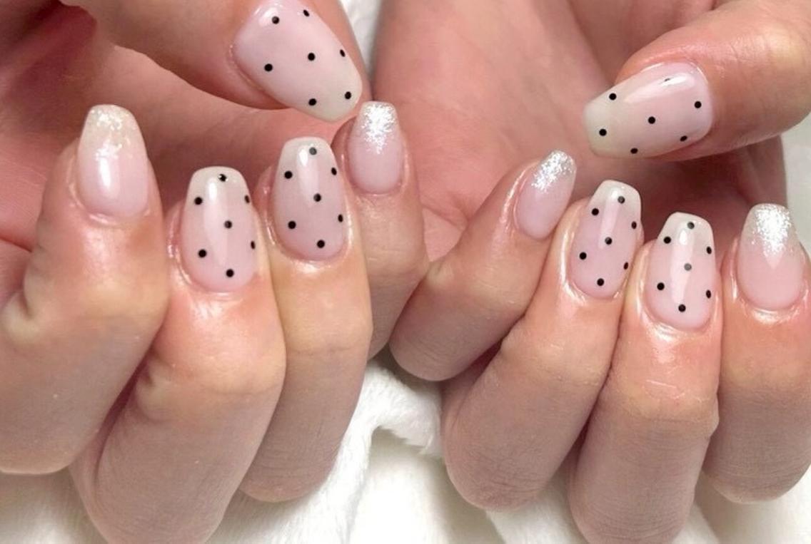 【オフあり】流行ニュアンスネイルBコース￥５２００の写真