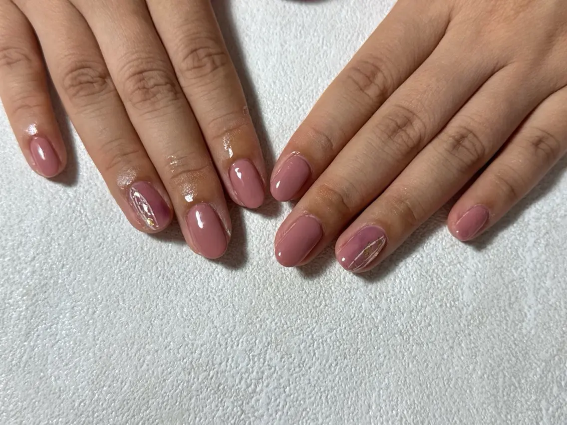 ネイル オーロラネイル フットネイル フレンチネイル ジェルネイル マグネットネイル ハンドネイル mogunail &blowのネイルデザイン