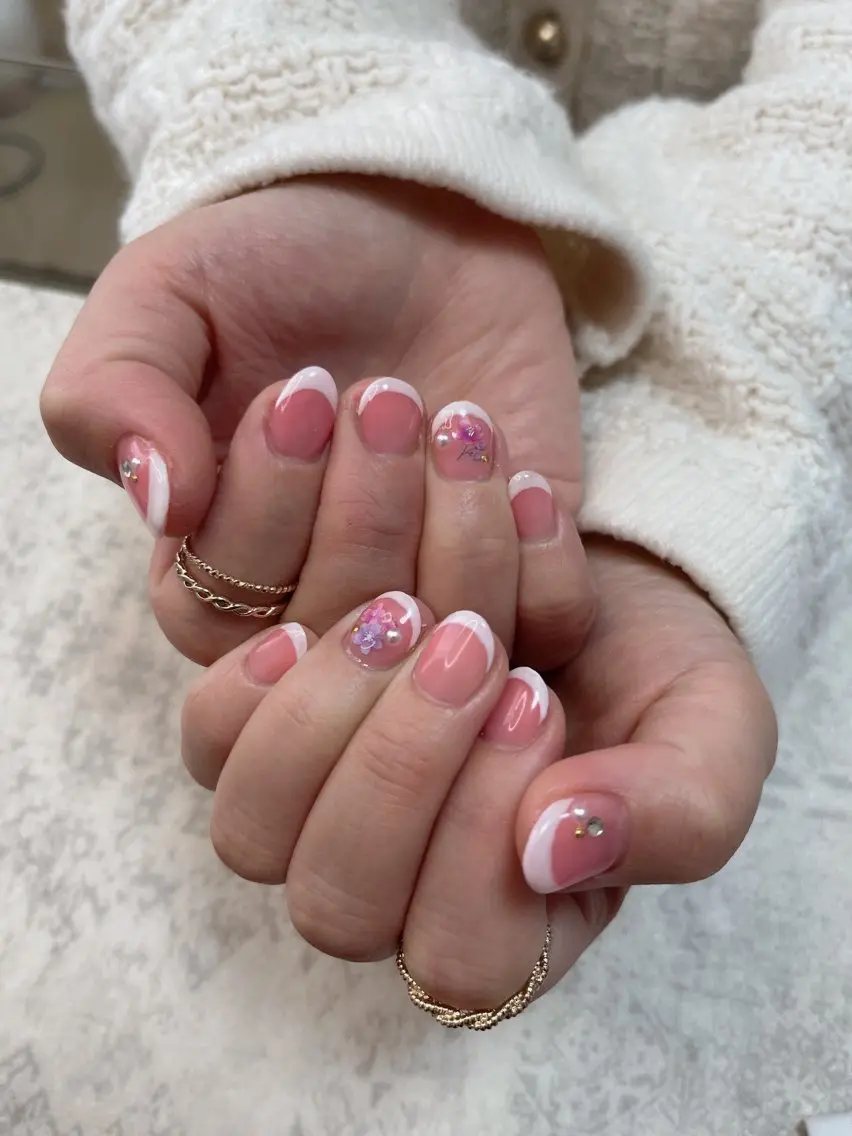 ネイル フレンチネイル ピンク ストーンネイル Will nail salonのネイルデザイン