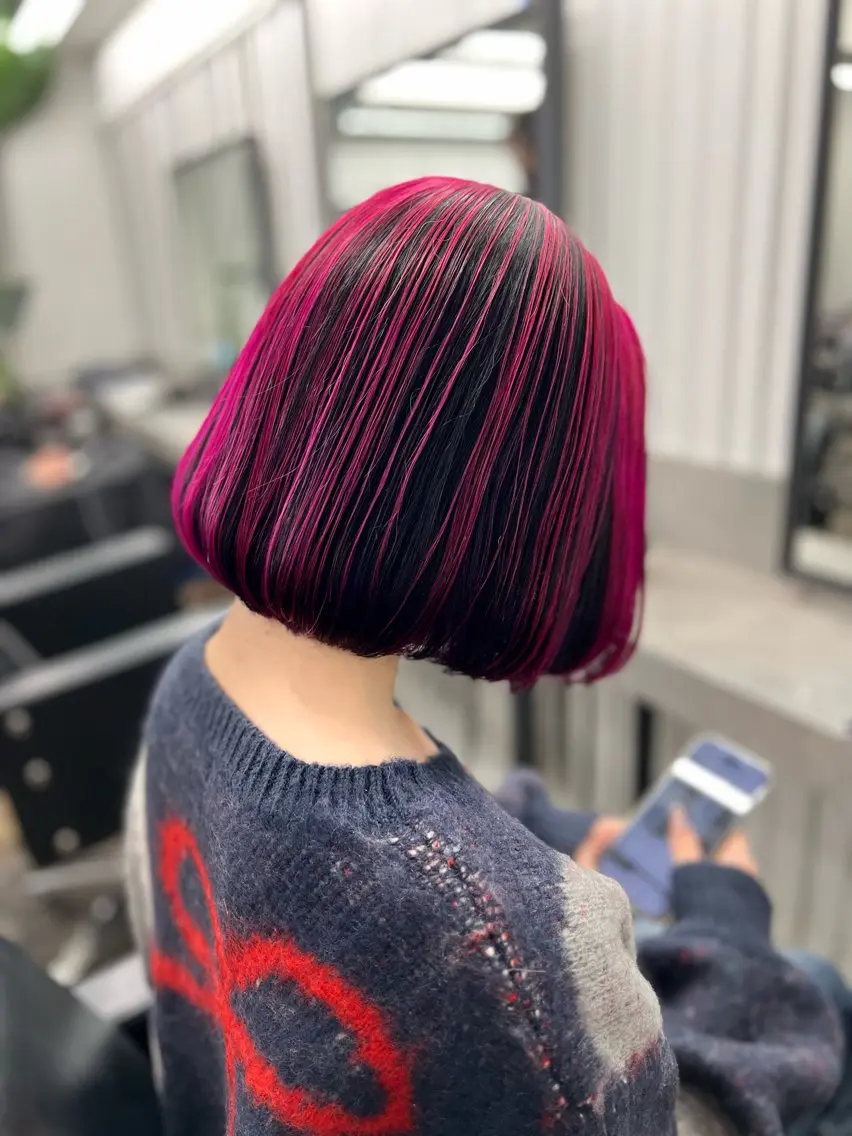 ミディアム カラー 黒髪 デザインカラー ピンクカラー バイオレットカラー カット ヘアカラー 透明感カラー特化🫧 🦋栗原🦋のヘアスタイル