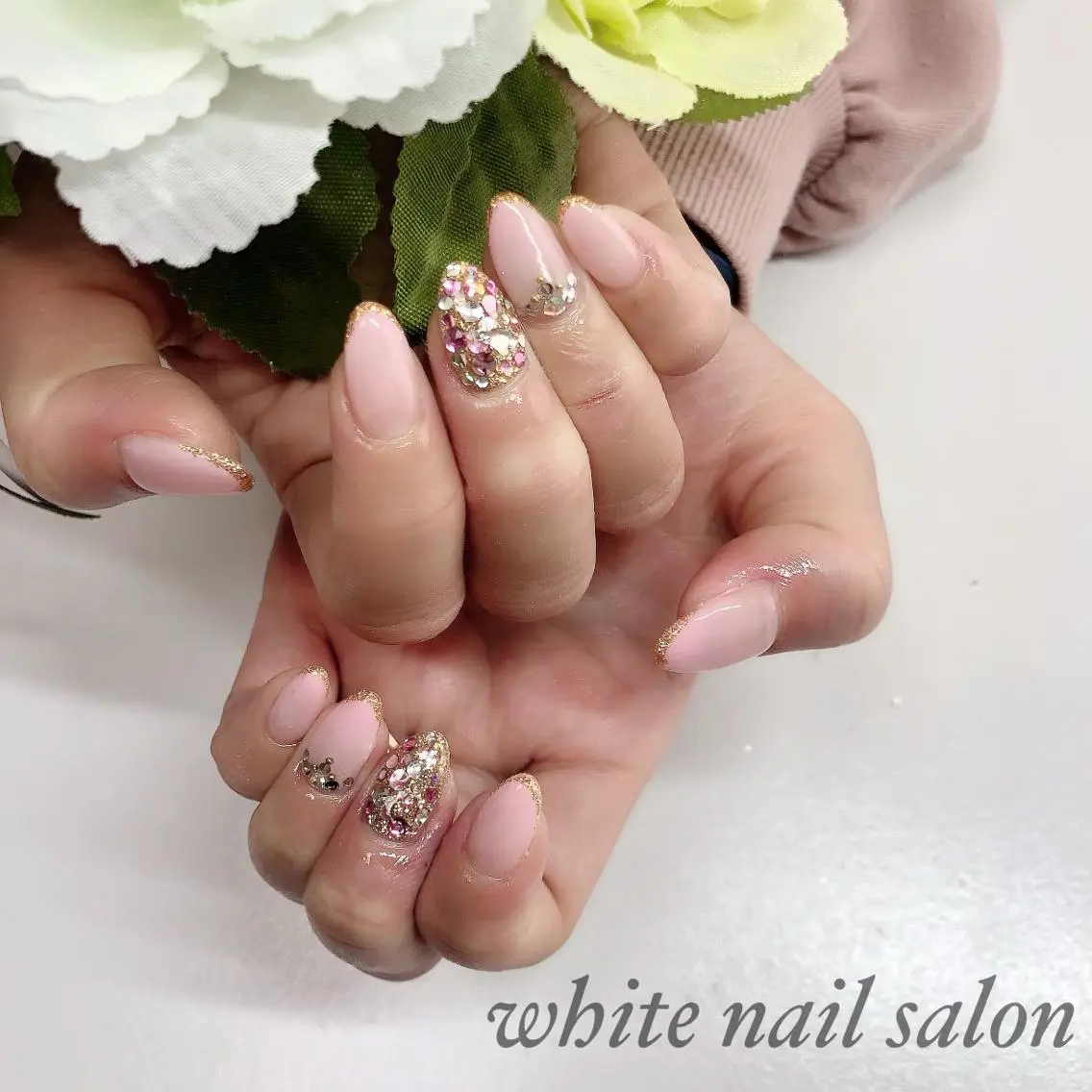 ネイル アートネイル フレンチネイル ジェルネイル ハードジェル 持ち込み ハンドネイル white nail salonのネイルデザイン
