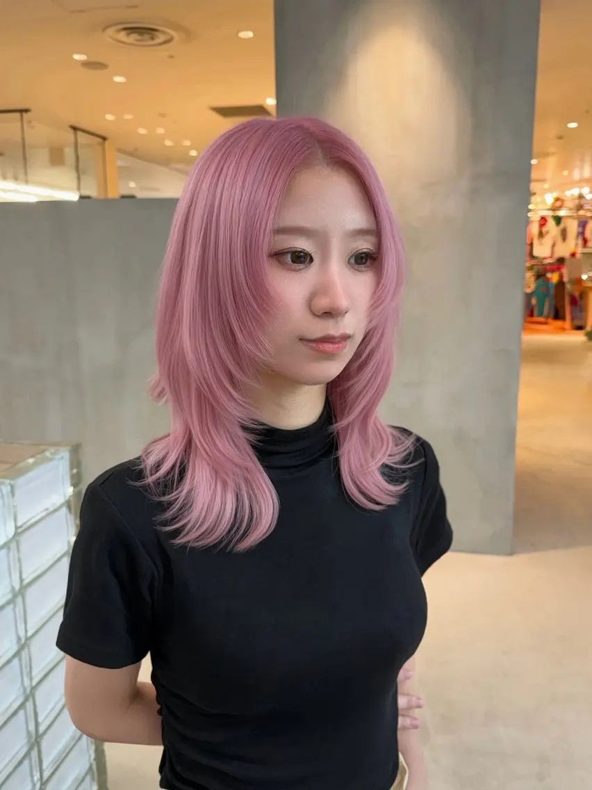 ミディアム ヘアカラー ハッシュカット/ ハイトーン特化 りむのヘアスタイル