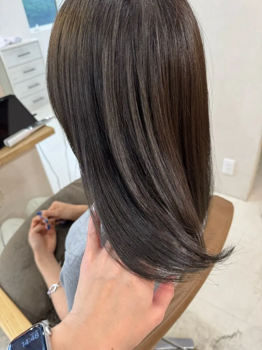 ミディアム ヘアカラー 鈴木 妃帆未のヘアスタイル