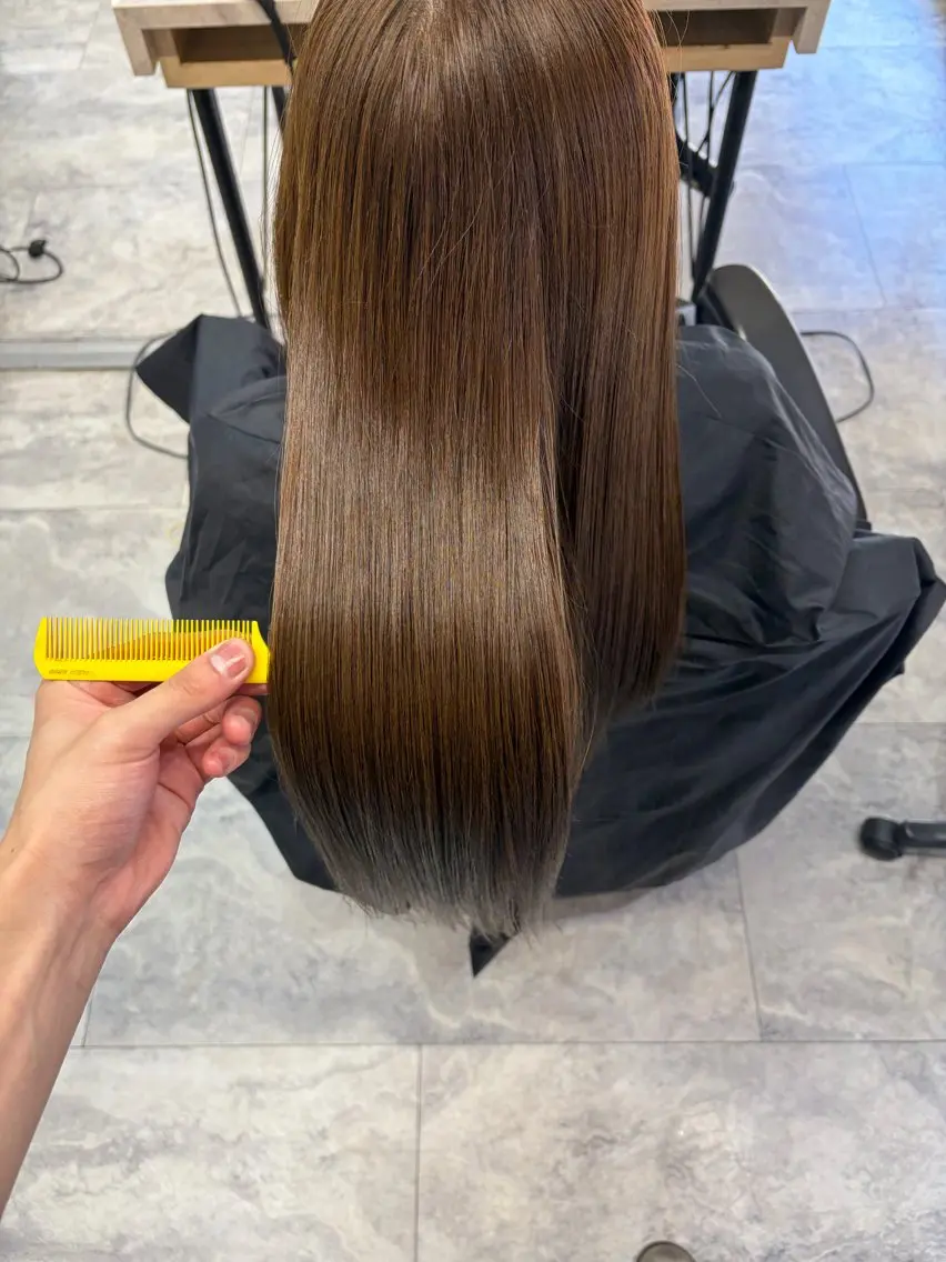 ロング ヘアカラー SERA 透明感✨艶カラーのヘアスタイル