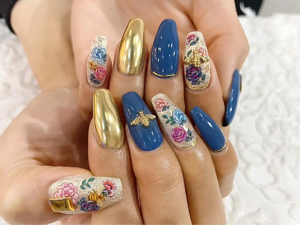 ネイル nailsalon Mirrorのネイルデザイン