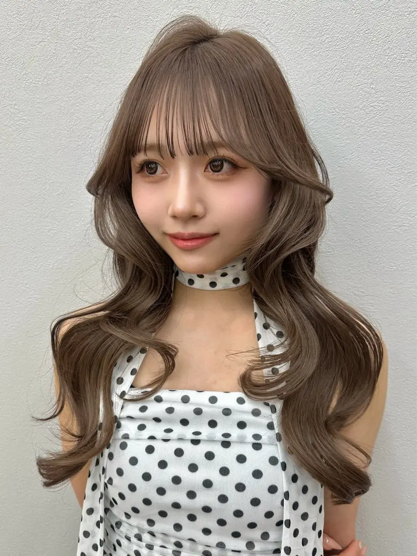 ロング ヘアカラー ベージュ/ヘアセット レイヤー/Marinのヘアスタイル