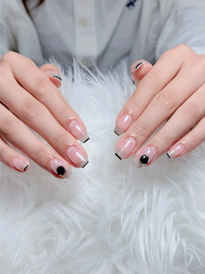 ネイル ボルドー チークネイル 長さ出し フレンチネイル ジェルネイル ハンドネイル VANI Belle Nailのネイルデザイン