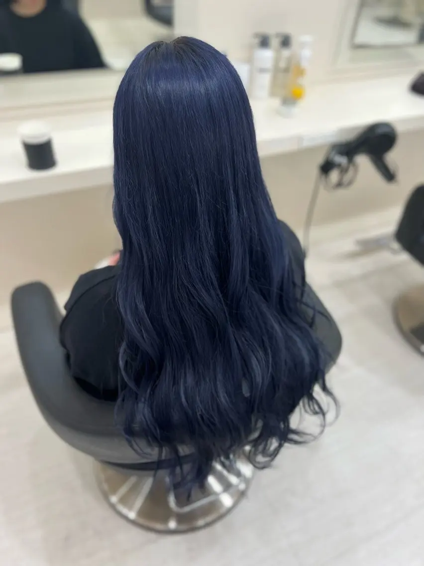 ロング カラー ヘアアレンジ 韓国レイヤー&ピンク 艶髪🩶maikoのヘアスタイル