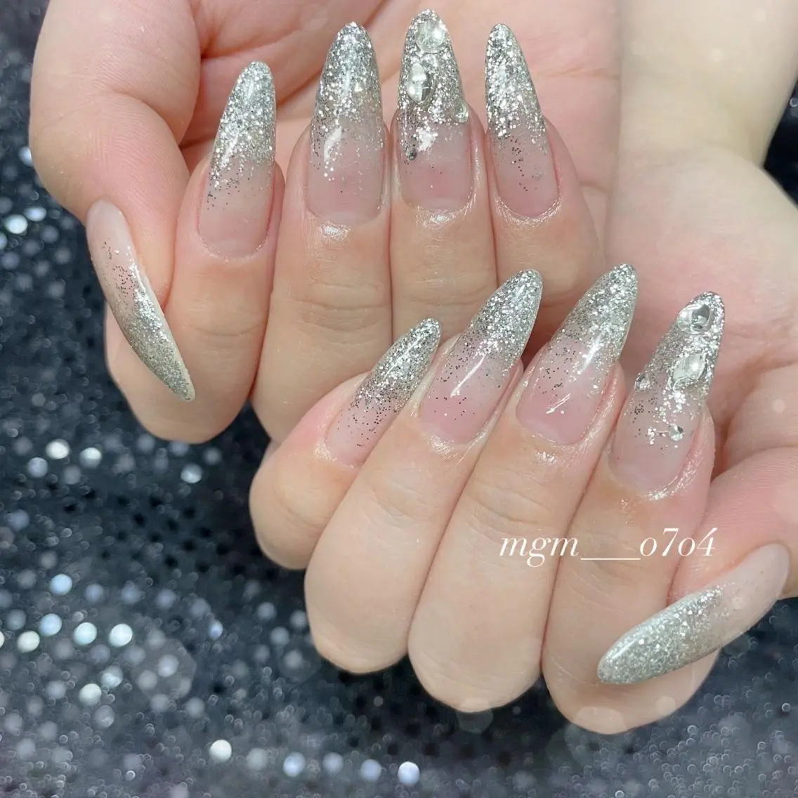 ネイル ストーンネイル MoON...❤︎ MeGuのネイルデザイン
