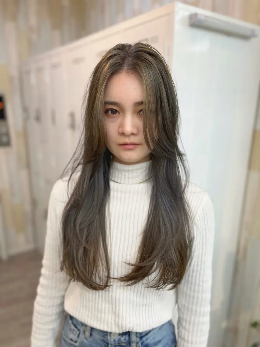 ロング カラー パーマ ヘアアレンジ デザインカラー レイヤーカット トリートメント ニュアンスパーマ 二ヶ月綺麗なデザイン カット/星野六三四のヘアスタイル