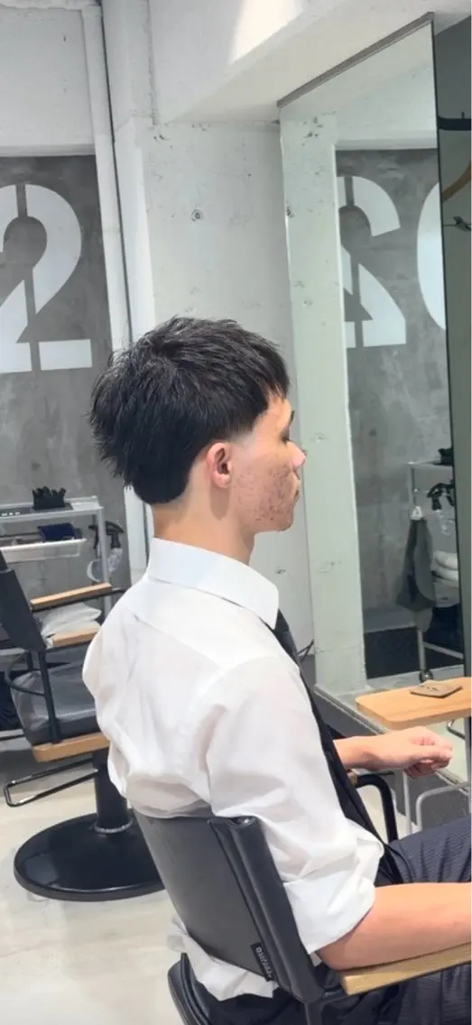 ショート 吉田 彩人のヘアスタイル