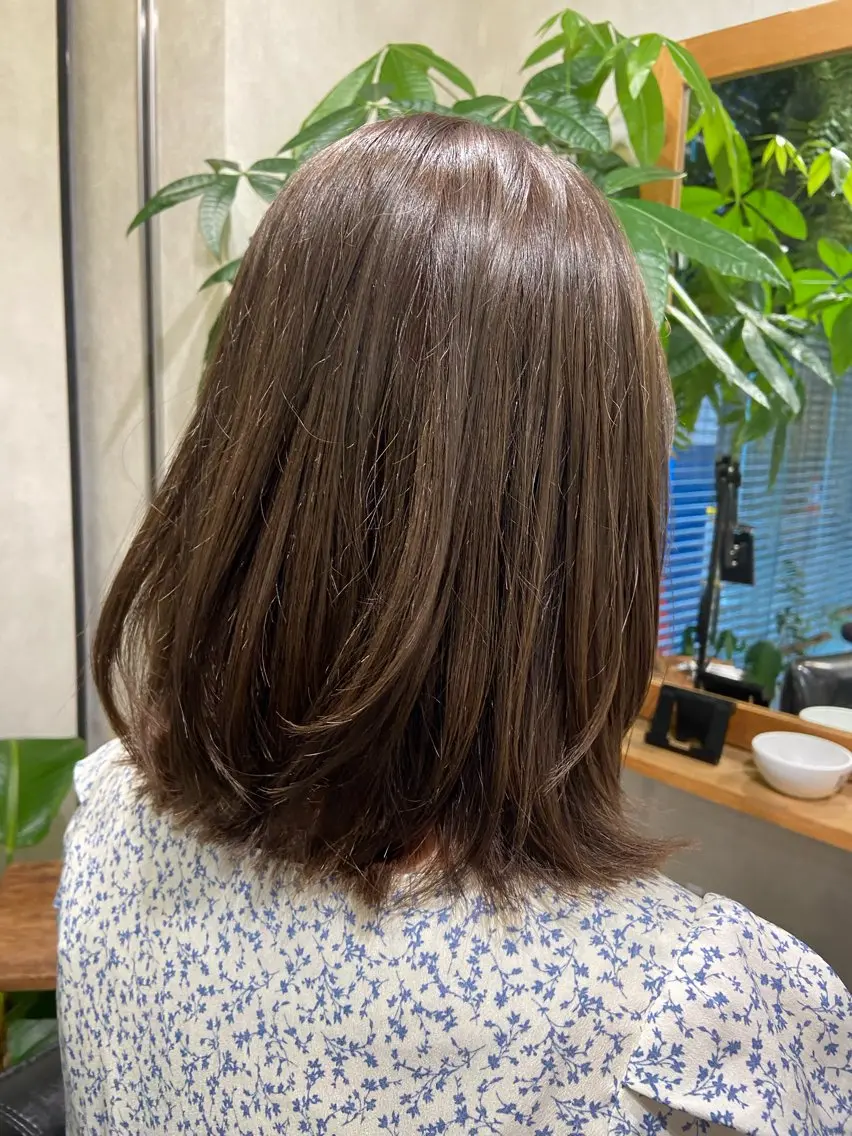セミロング カラー 馬場 彩のヘアスタイル