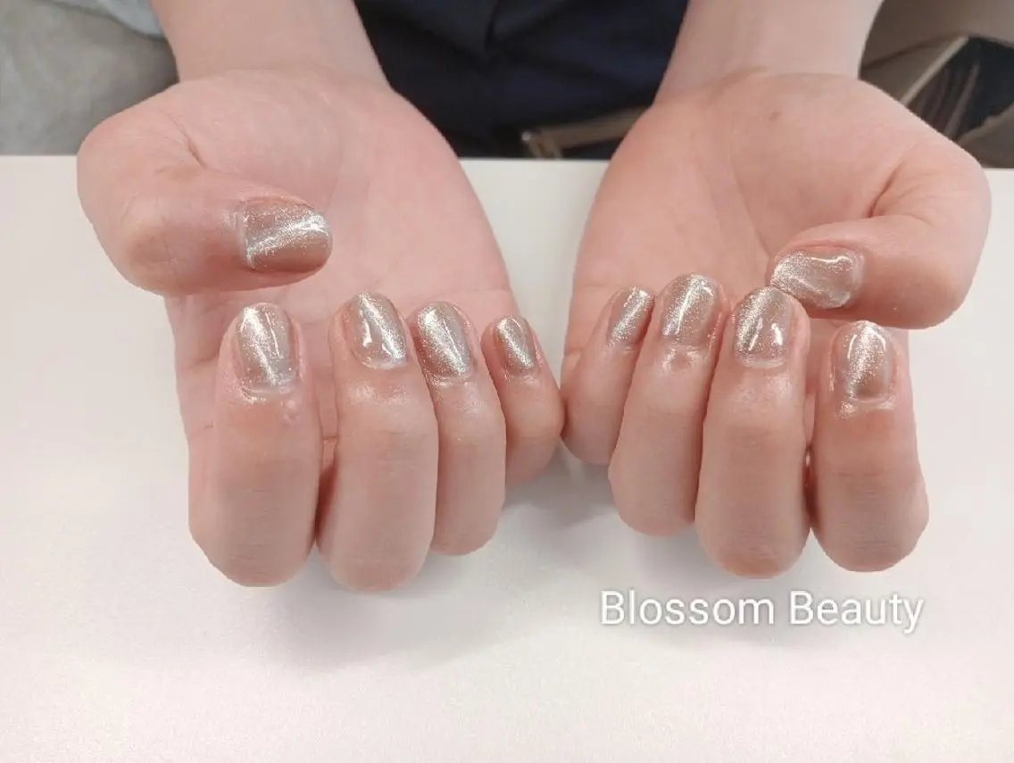 ネイル マグネットネイル Blossom Beauty eriのネイルデザイン