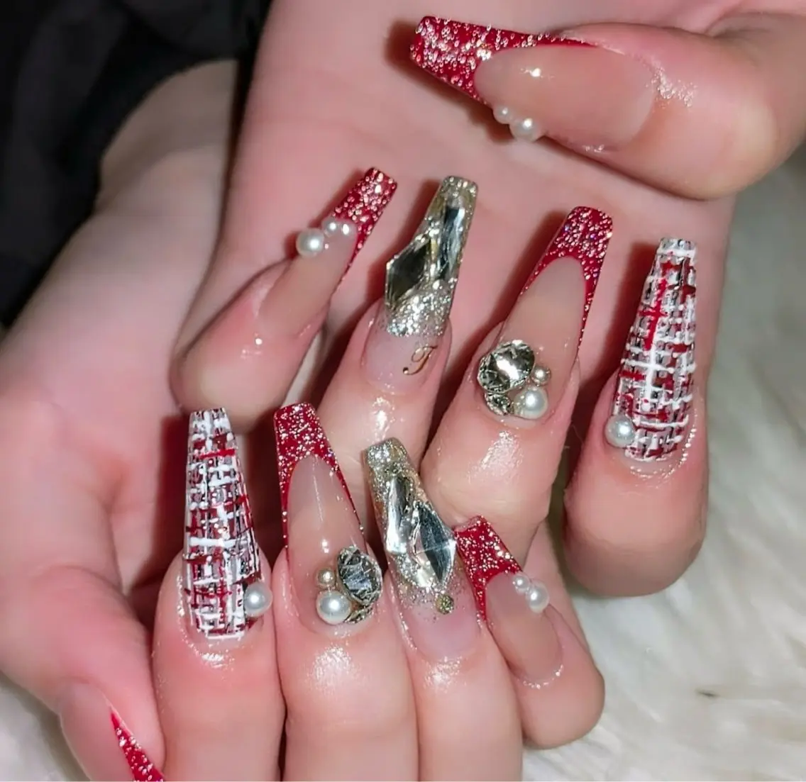 ネイル グラデーション キラキラネイル ワンカラーネイル 冬ネイル Jenn Nail Salonのネイルデザイン