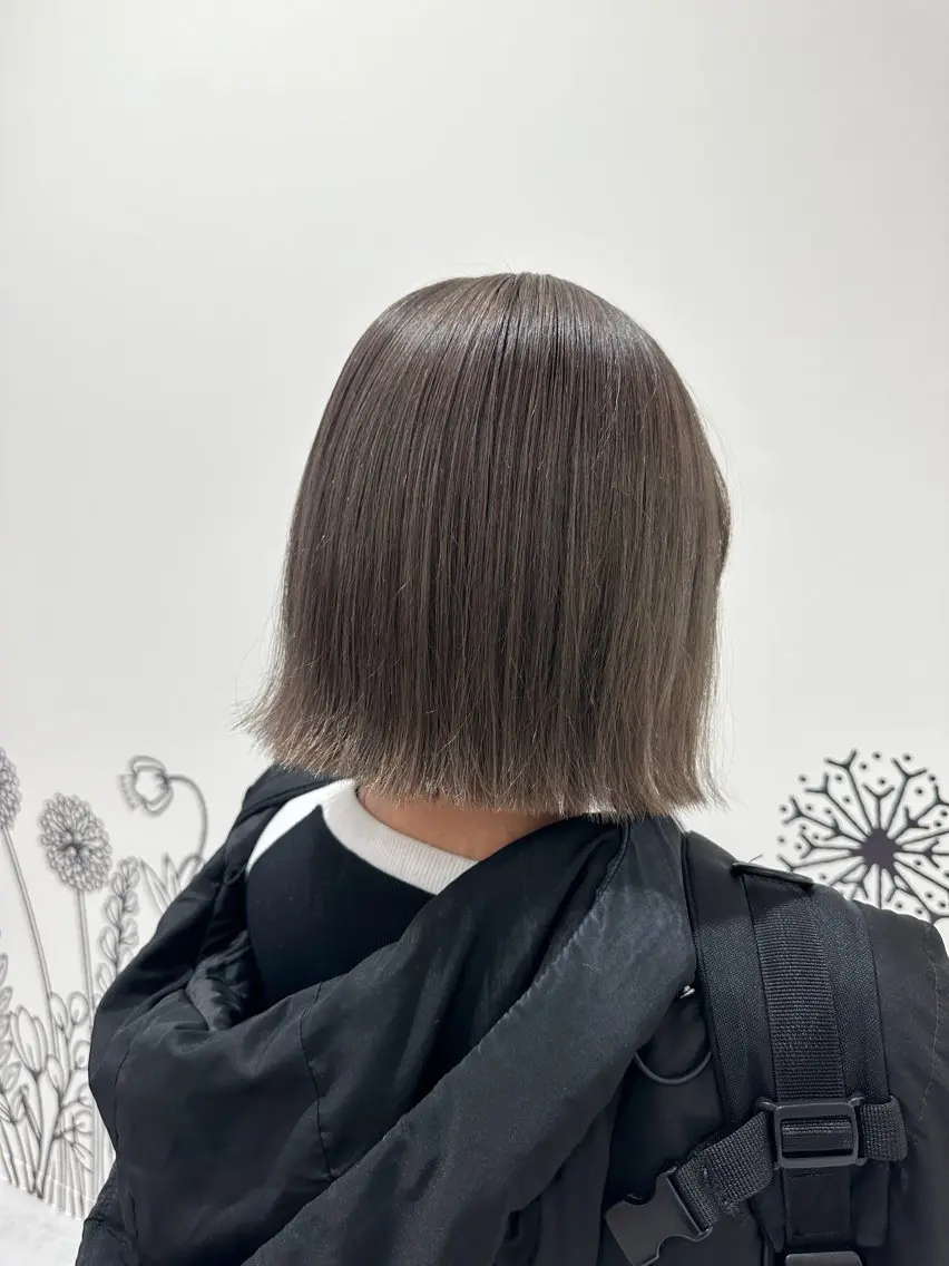 カラー ベージュカラー ブリーチ 透明感カラー グレージュ 広がり・パサつき改善 /ツヤ美髪/こうたのヘアスタイル