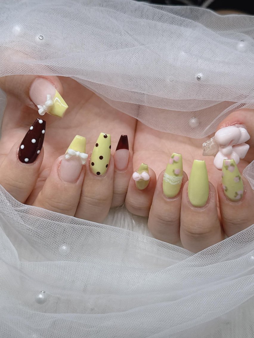 ネイル Lee Nailsのネイルデザイン