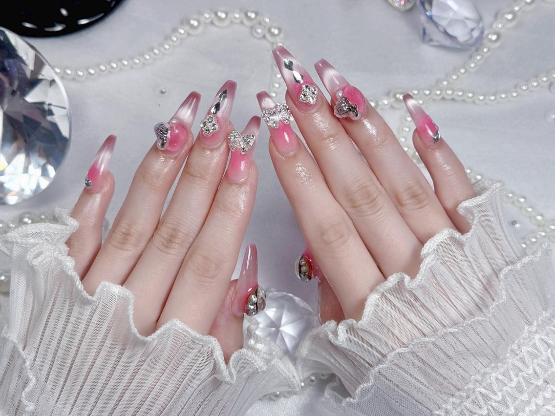 ネイル アートネイル チークネイル ドット フットネイル フレンチネイル ハンドネイル KIMU MIKA.NAILのネイルデザイン