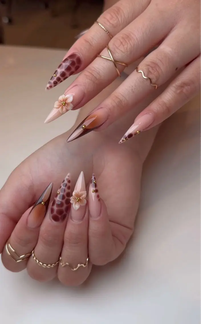 ネイル 韓国ネイル マグネットネイル 持ち込み ハンドネイル Dyo Nail_Royalのネイルデザイン
