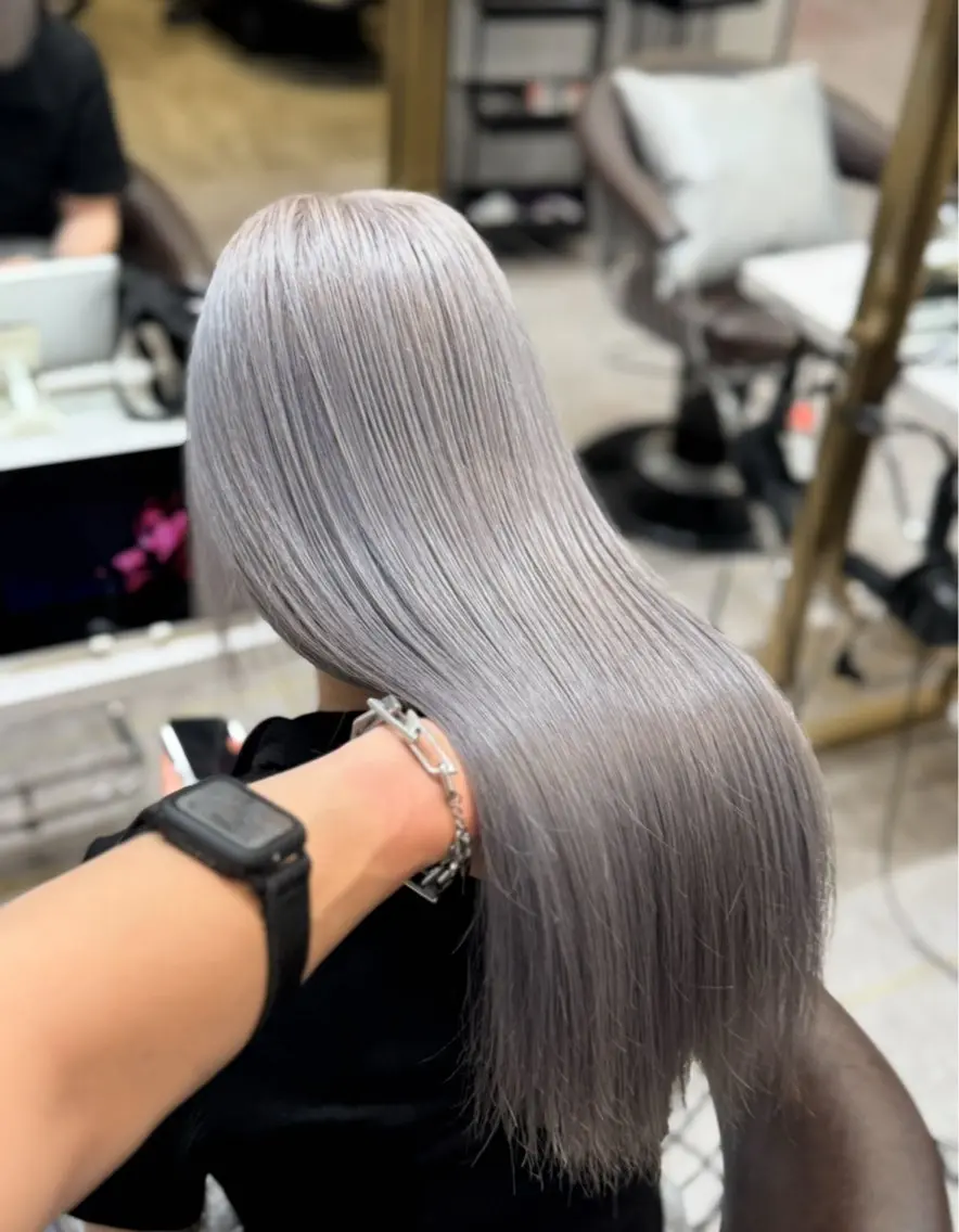 ロング 縮毛矯正 璃 音のヘアスタイル