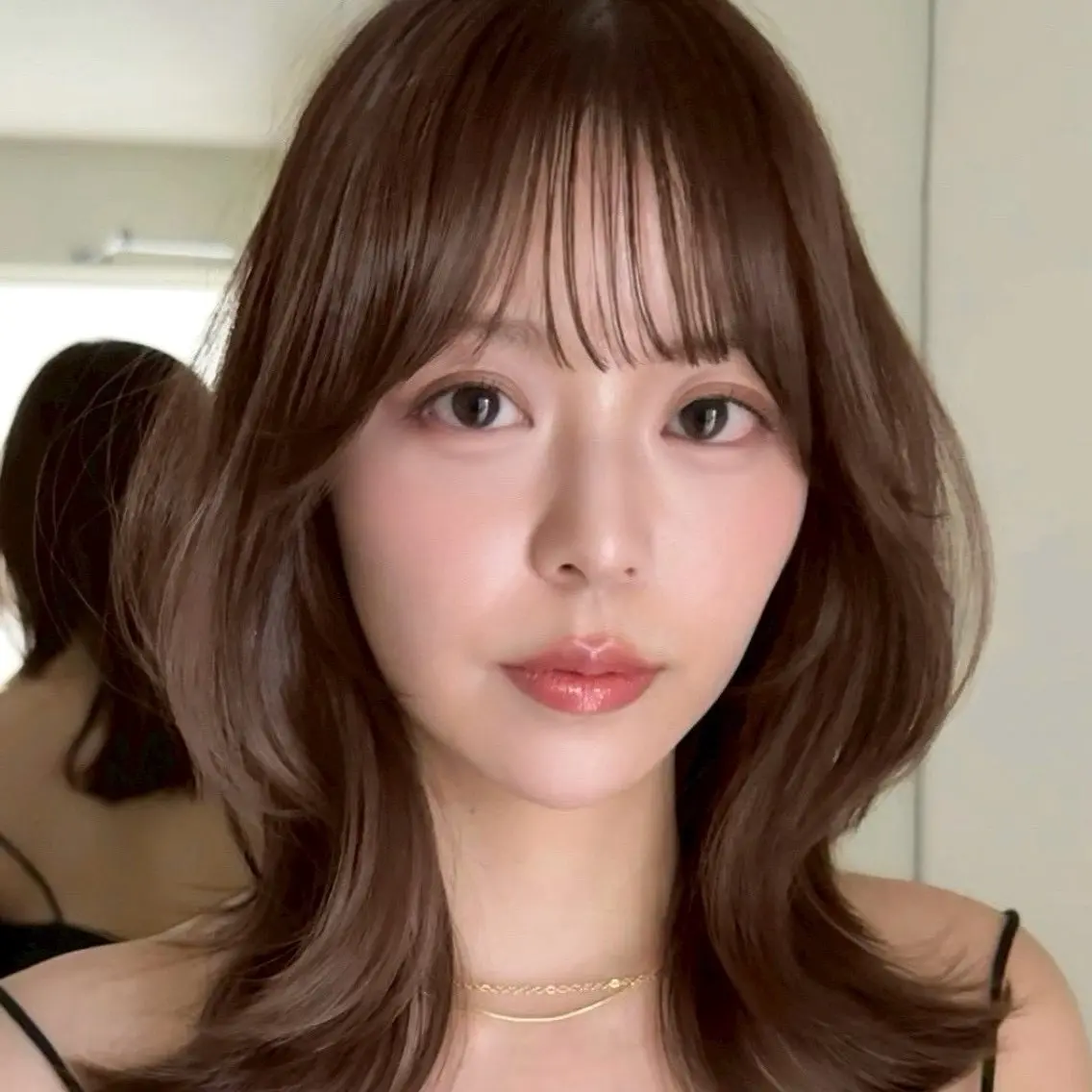 セミロング カラー ヘアアレンジ 内大久保 列夏のヘアスタイル