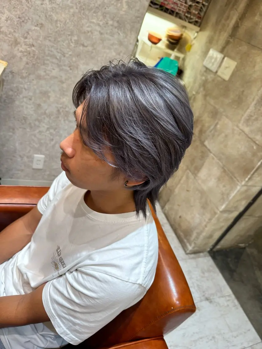 ミディアム ヘアカラー 小妻 陸人のヘアスタイル
