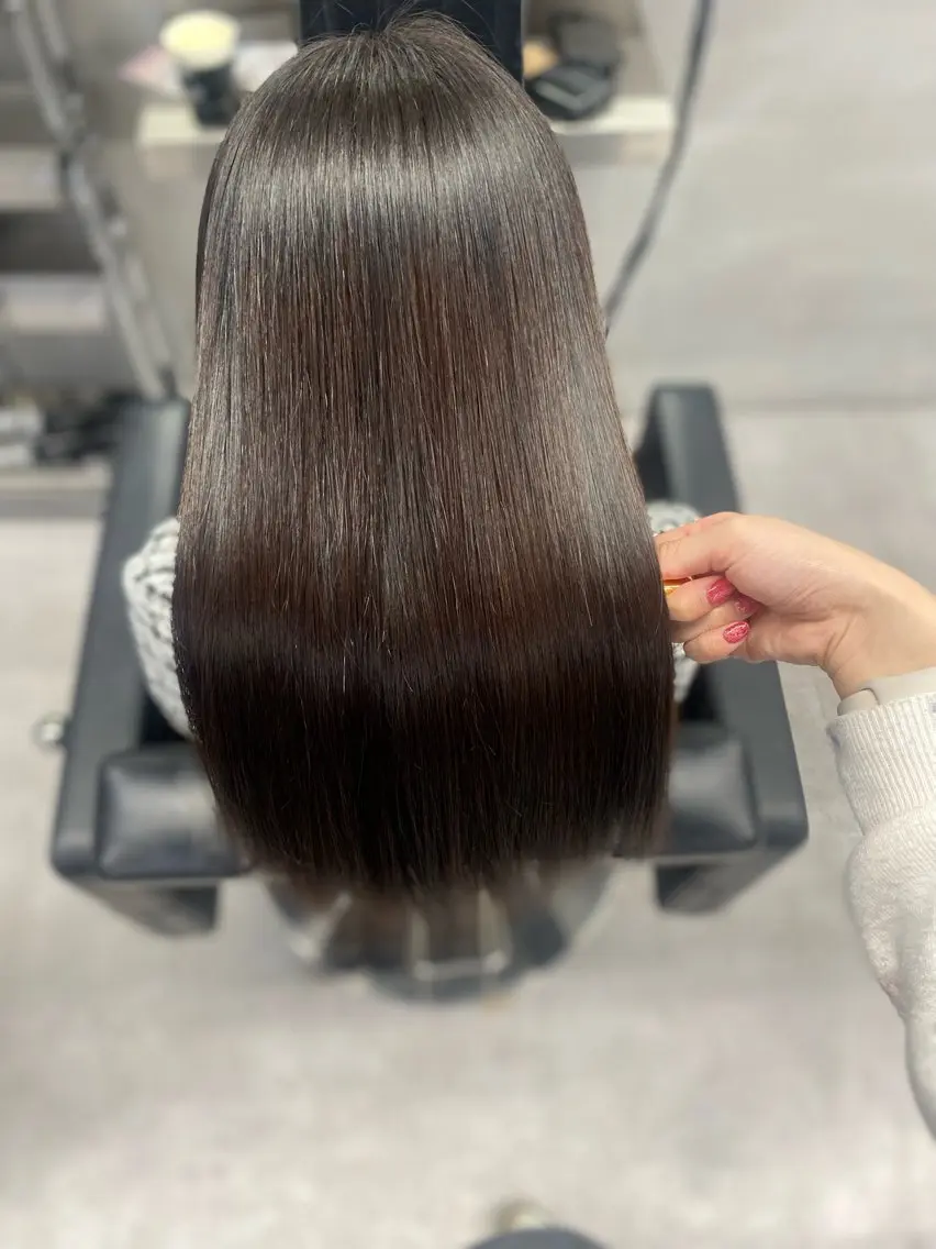 セミロング カット 縮毛矯正 トリートメント 艶髪/縮毛矯正 🫧辻野海羽のヘアスタイル