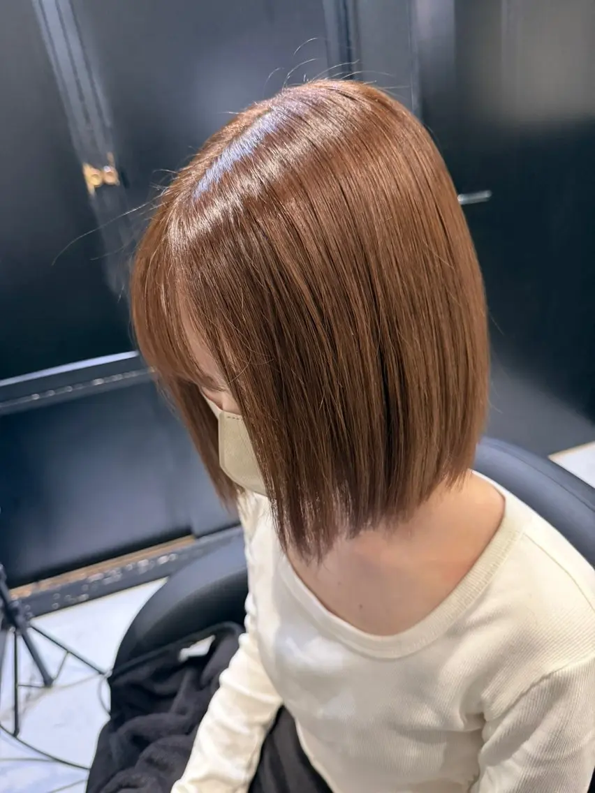 ショート ヘアカラー 長田 麻友子のヘアスタイル