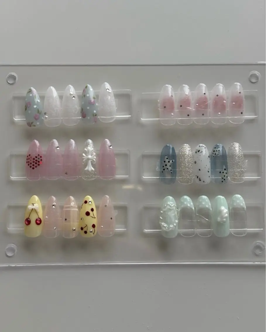 ネイル ハンドネイル NAILARTIST MIKAのネイルデザイン