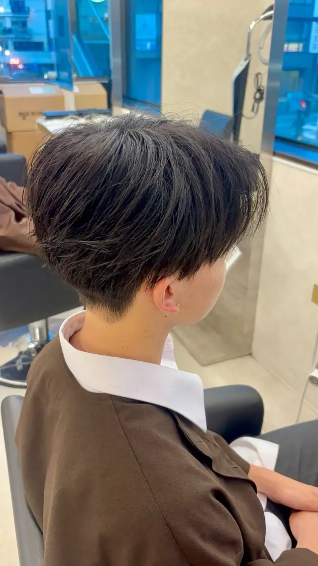 メンズ センターパート カット 暖色/髪質改善/ ツヤ髪🎀本田愛来のヘアスタイル