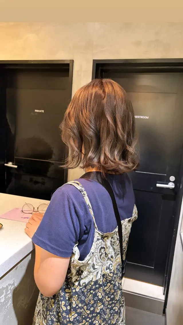 ミディアム カラー カット ヘアカラー トリートメント タナカ カナ🫧のヘアスタイル