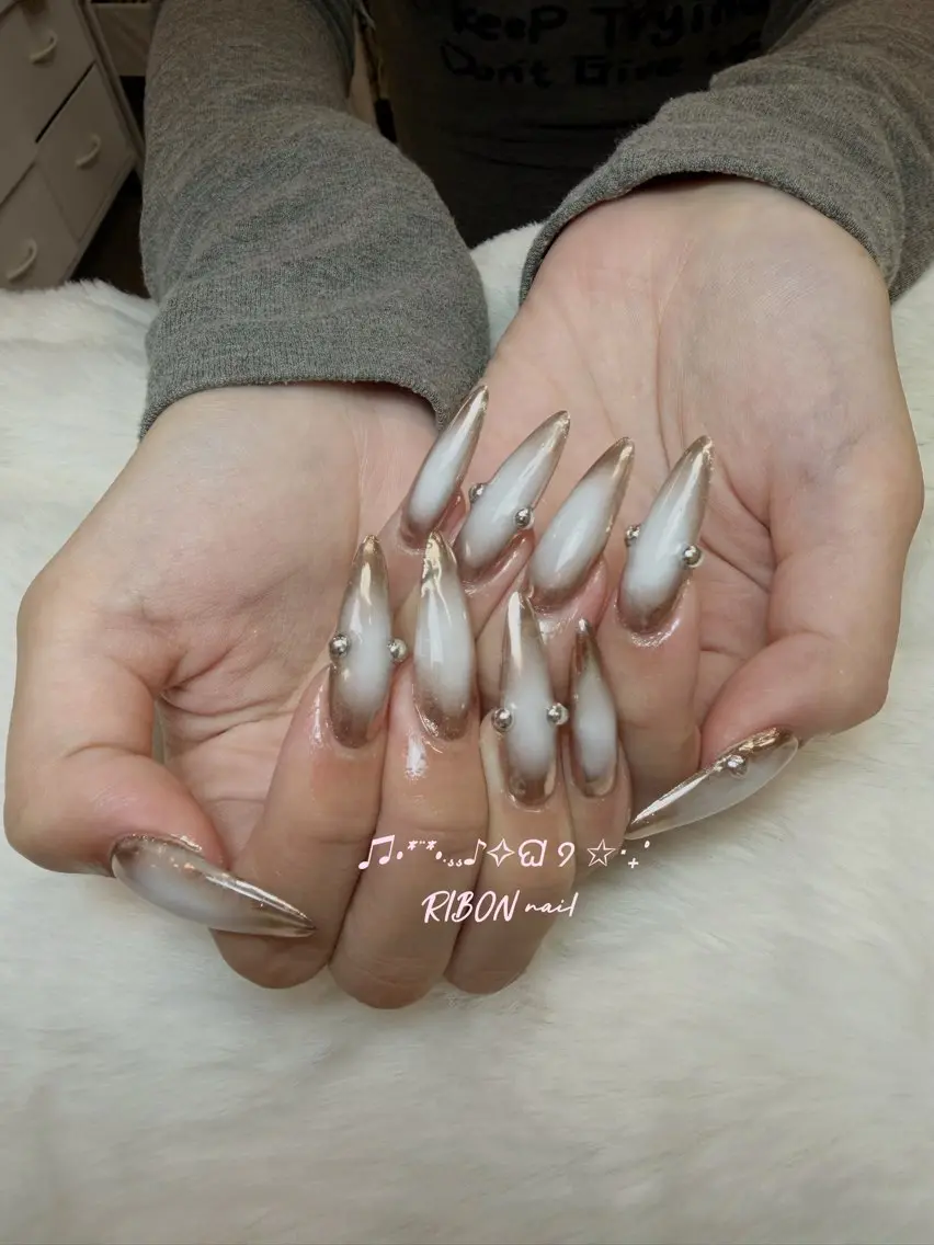 ネイル アートネイル 成人式 長さ出し キラキラネイル ロングネイル RIBON nail 高田馬場のネイルデザイン